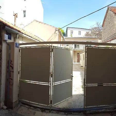Roje Studio With Yard * Split
